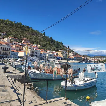 Simply Meraki Gytheian With Panoramic Sea View アパート