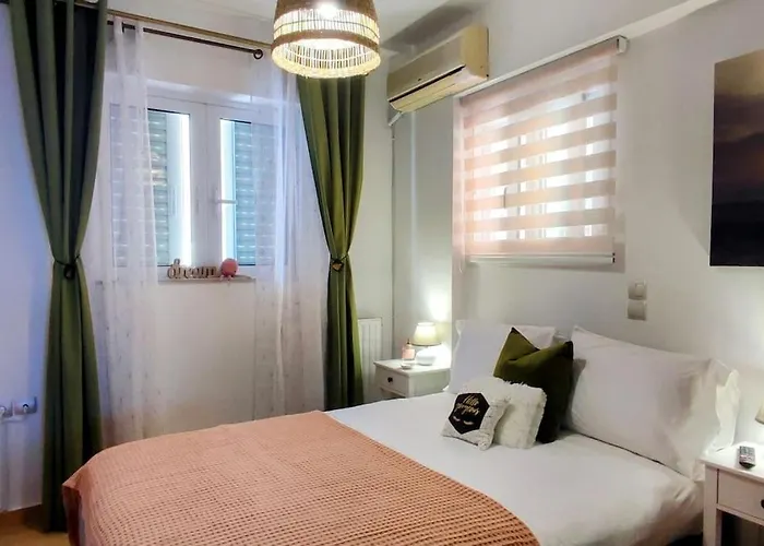 Simply Meraki Gytheian With Panoramic Sea View